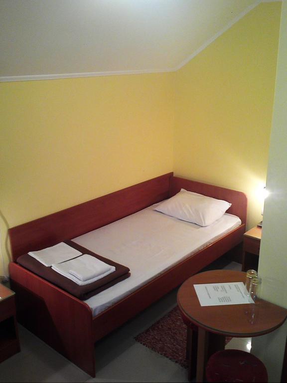 Rooms Gat Subotica Værelse billede