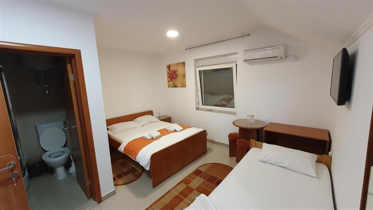 Rooms Gat Subotica Eksteriør billede