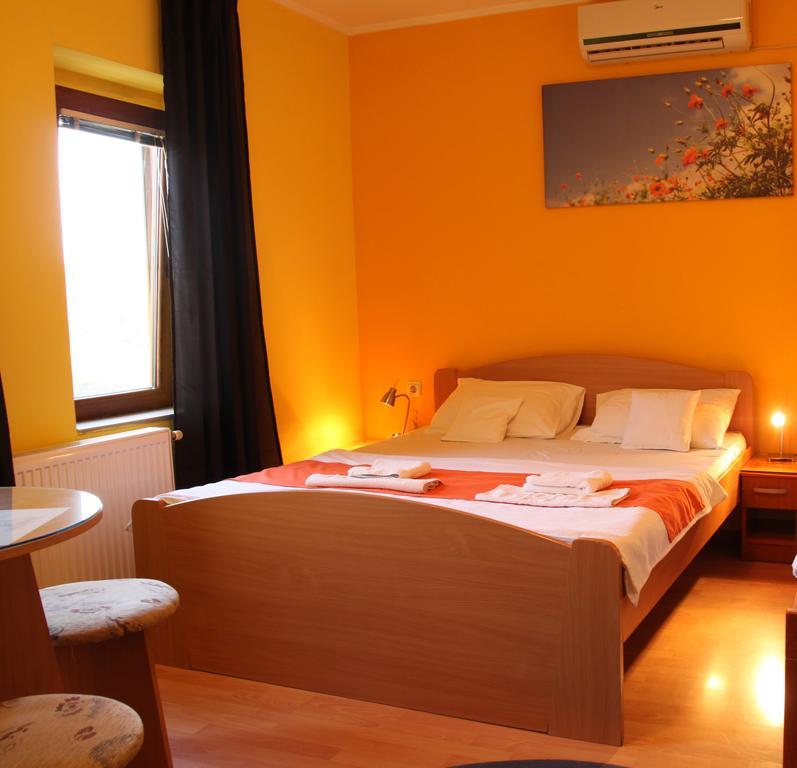Rooms Gat Subotica Eksteriør billede