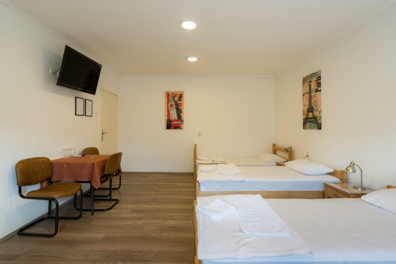 Rooms Gat Subotica Eksteriør billede